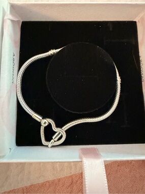 Pandora Silver Heart Toggle Snake Chain Bracelet with Heart Clasp